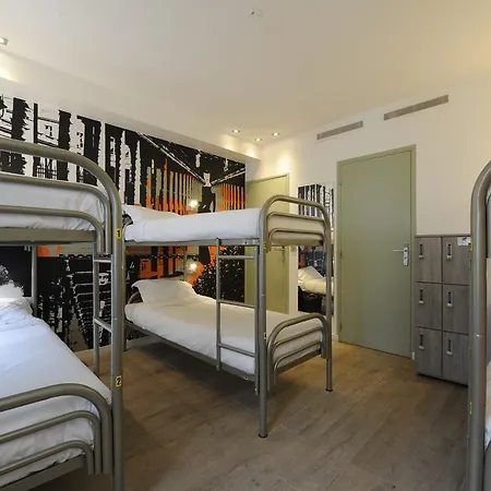 Auberge de jeunesse The 3 Ducks Eiffel Tower By Hiphophostels