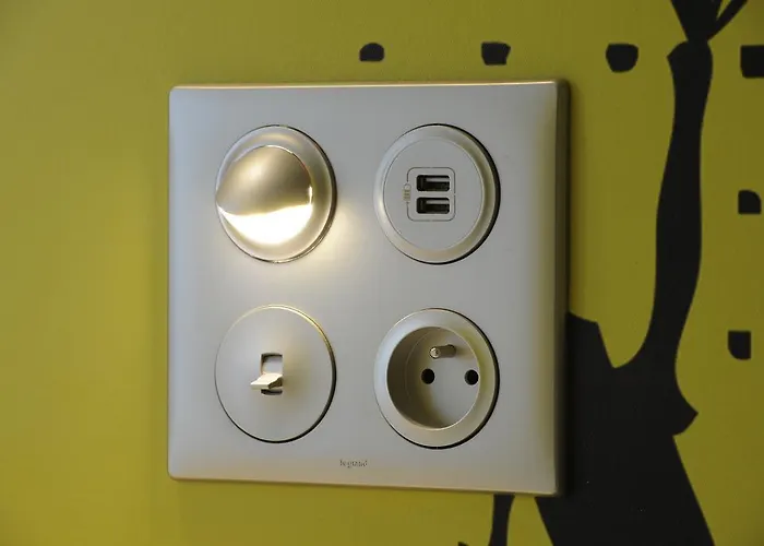 3 덕스 에펠 타워 바이 힙합호스텔스 * 파리