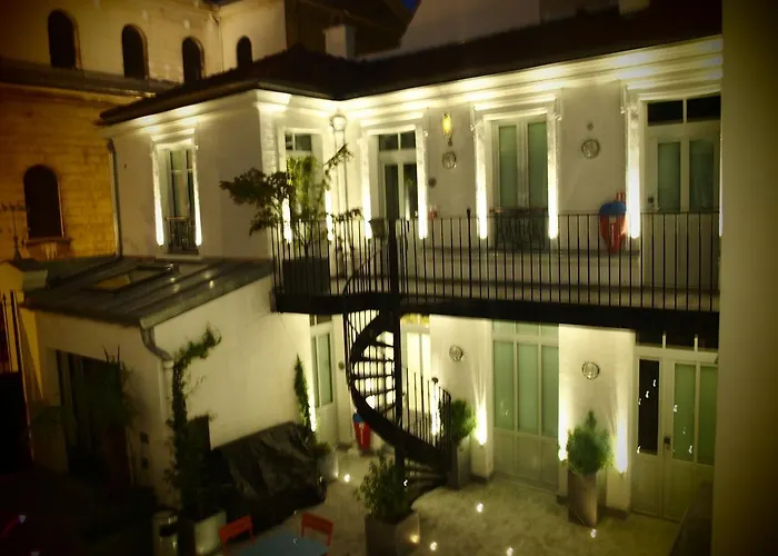 3 덕스 에펠 타워 바이 힙합호스텔스 호스텔