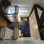 Hostel The 3 Ducks Eiffel Tower By Hiphophostels *