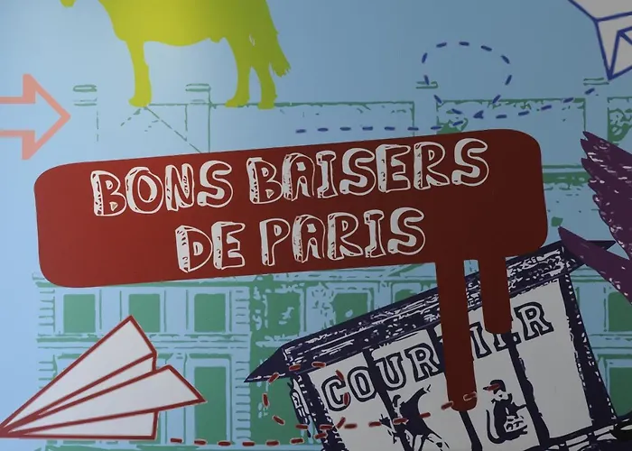 The 3 Ducks Eiffel Tower By Hiphophostels Parigi