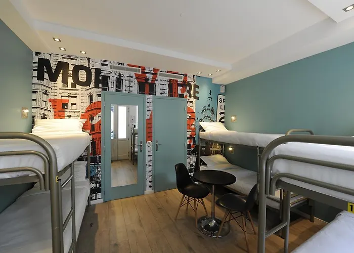 The 3 Ducks Eiffel Tower By Hiphophostels